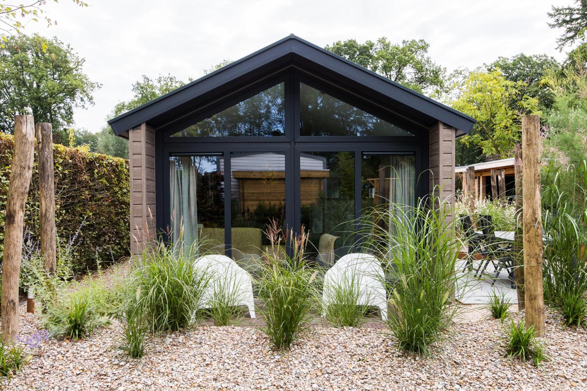 Modern Ingericht Chalet Op Groen Park Op De Veluwe Epe Exteriör bild