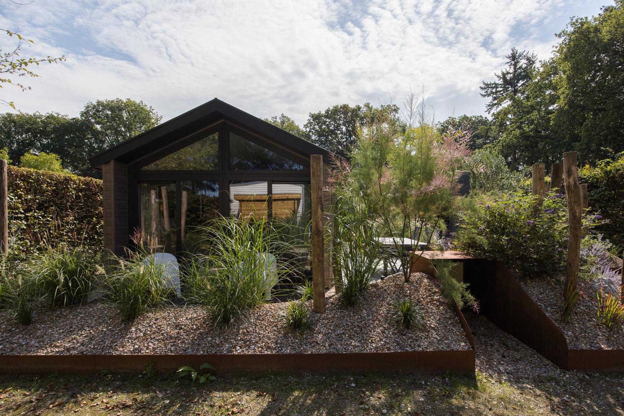 Modern Ingericht Chalet Op Groen Park Op De Veluwe Epe Exteriör bild
