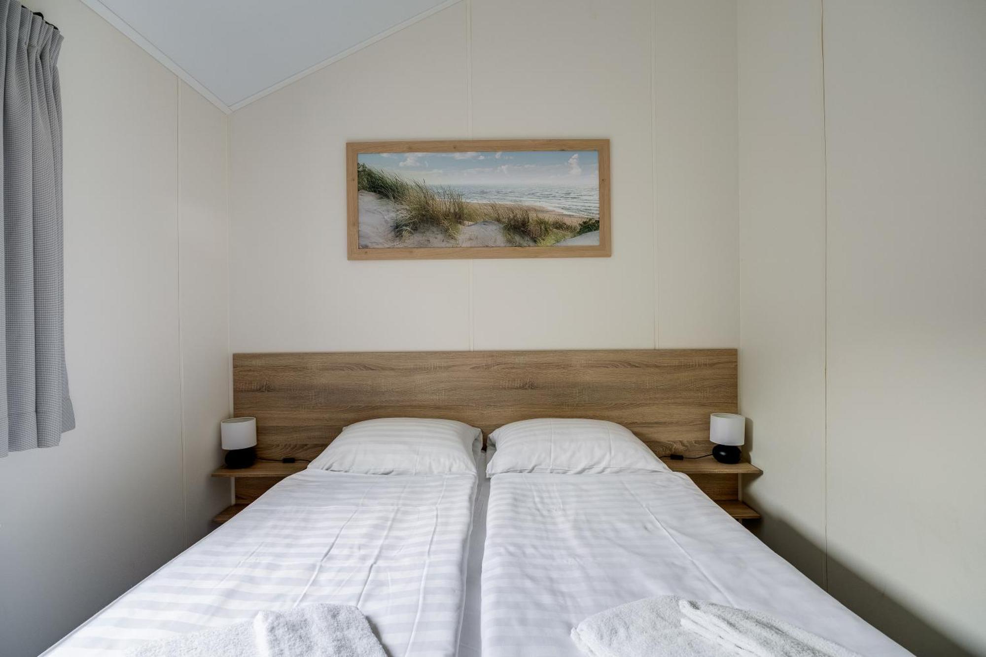 Modern Ingericht Chalet Op Groen Park Op De Veluwe Epe Exteriör bild